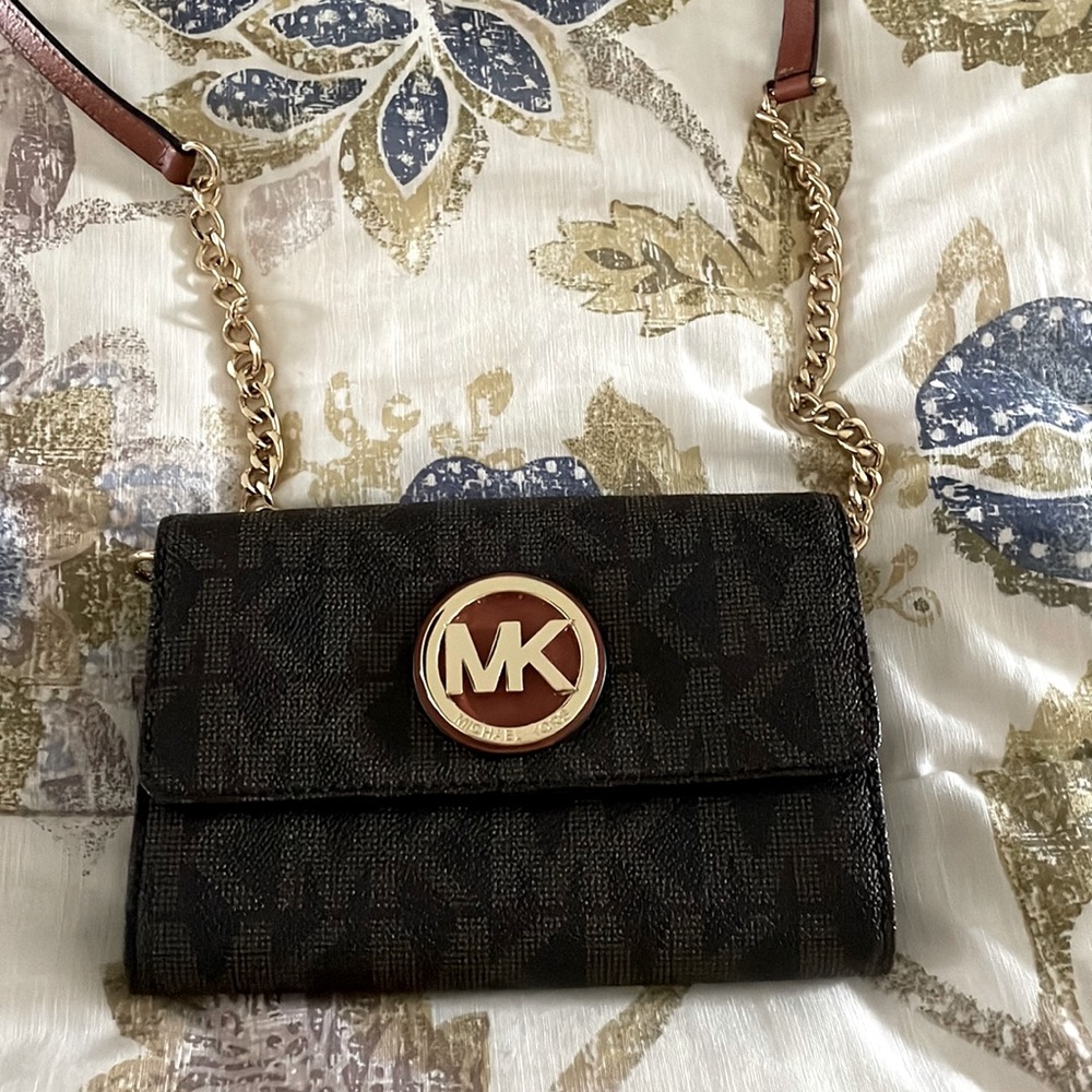 Michael Kors Wallet On A Chain - image 1